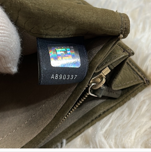 Vintage Fendi Wallet Long Khaki Leather Please See Photos - Picture 4 of 9